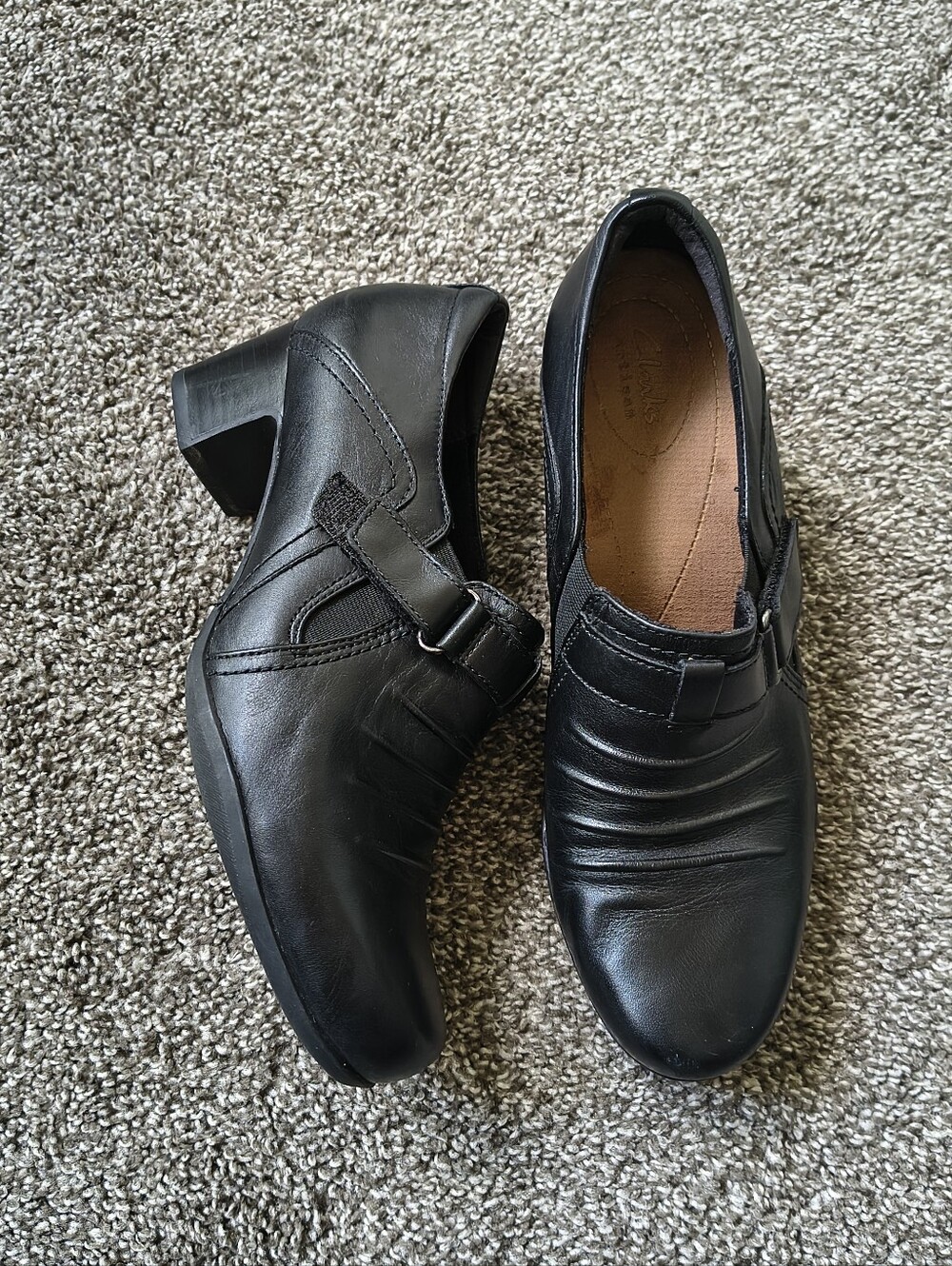 Clarks Artisan Black Leather Block Heel Shoes Women’s Sz 9